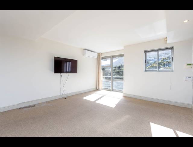 3 BEDROOM APARTMENT TO LET IN CAMPS BAY